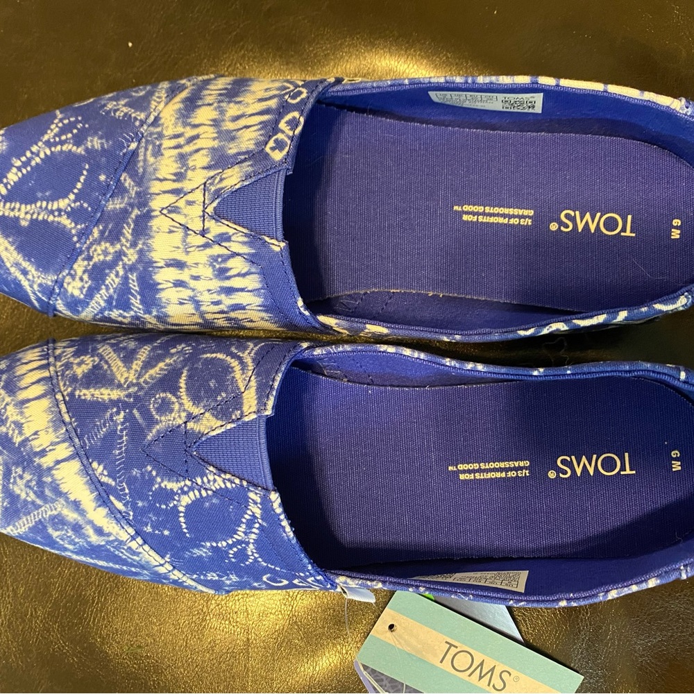 Tom’s Patchwork Batik New in box Shoes